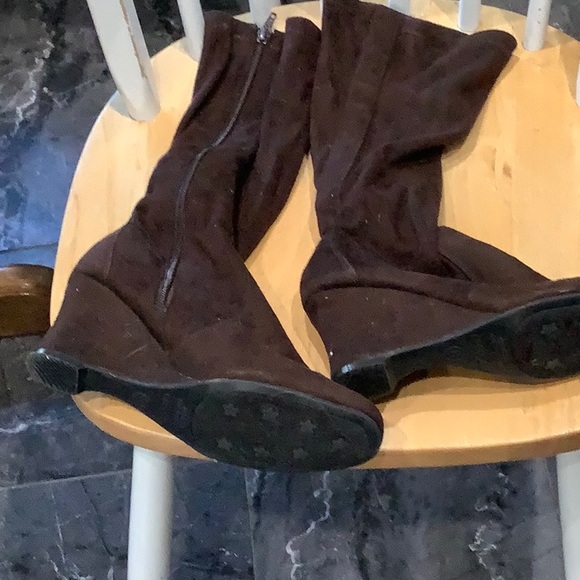 George Boots - Picture 2 of 3